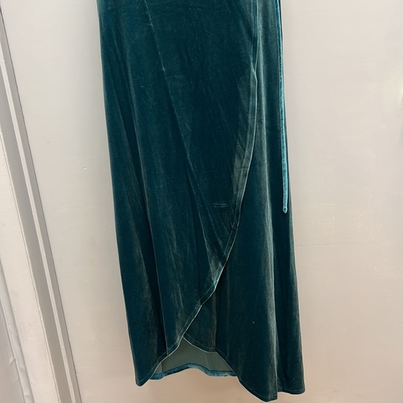 NWT After Six Velvet Flutter Sleeve Wrap Maxi Dress with Side Hip Pockets - Picture 3 of 14